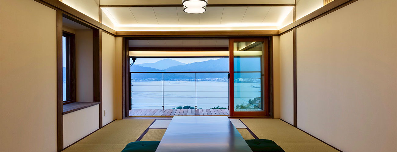 Amanohashidate a superb view The guest room wonderful especially　Japanese and Western style「Kongo」