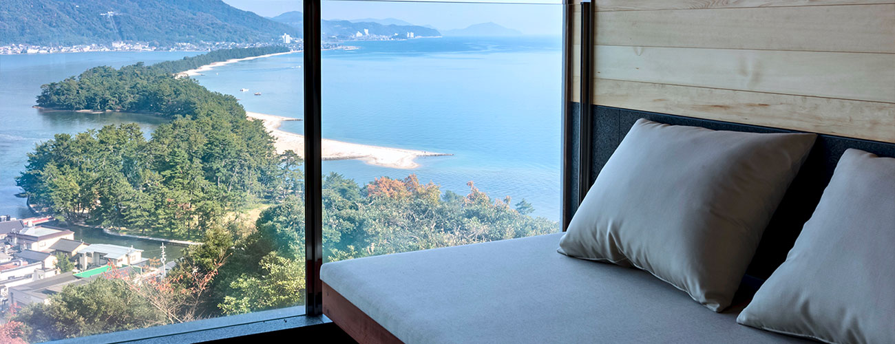 Amanohashidate a superb view The guest room wonderful especially room　Japanese and Western style「Nyoi」